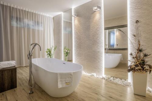 Hotel Beta Room Type - Suite