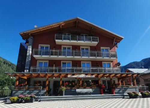 Hotel Gran Vacanze Rooms & Apartments in Dimaro