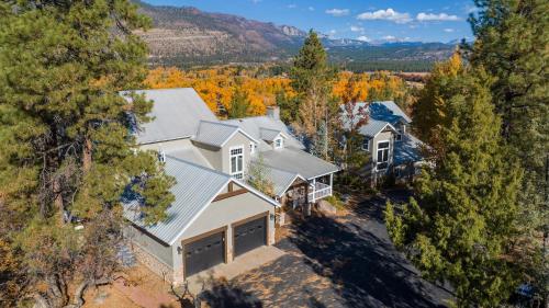 575 County Road 253 in Durango, USA