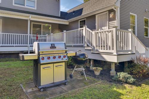 Quiet Killingworth Rental with Shared Patio and Grill!