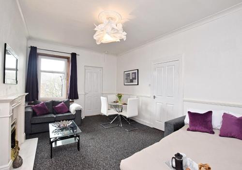 Whifflet Park Apartment