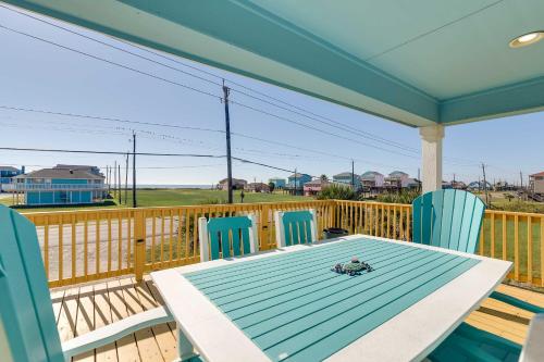 Sandy Oasis in Surfside Beach - Patio and Grill!