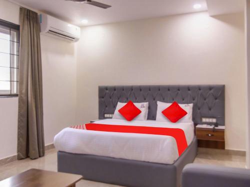 OYO Flagship Hotel RR Residency