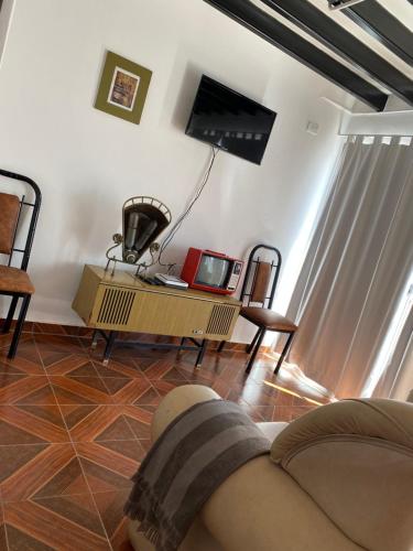 One-Bedroom Apartment image 6