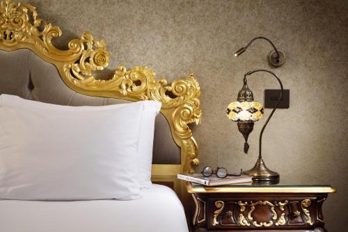 Empress Theodora Apartments