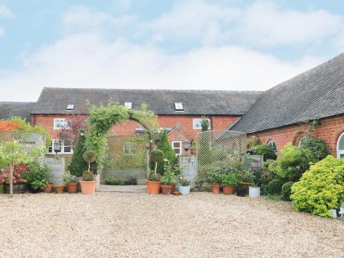 Dovecote Cottage - Ashbourne