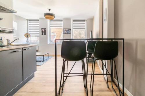 2 bedrooms, 3 beds