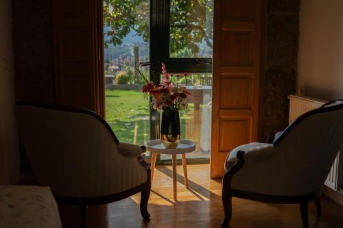 Casa A Chairiña y A Revolta