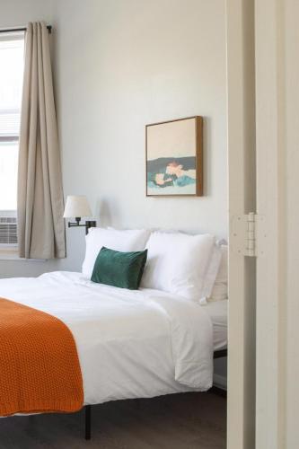 Flexhome Marquette Economy 2BR Apt MP5 in Milwaukee, USA