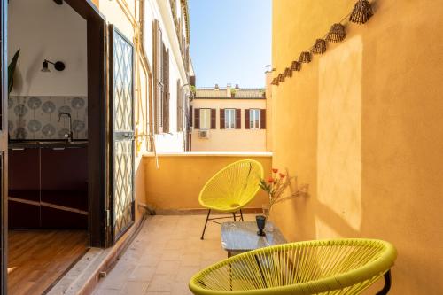 iFlat Trevi Fountain's roomy&friendly apartment - image 3