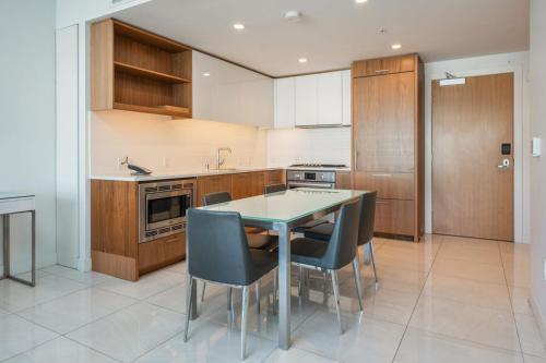 One Bedroom Suite image 3