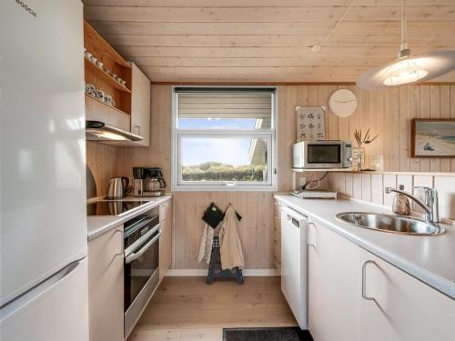 Holiday Home Emille - 300m to the inlet in The Liim Fiord by Interhome