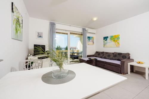 Apartment Pirinus 1 - image 14