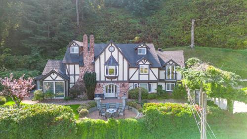 Grand English Style Home in Chilliwack, Canada