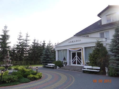 Ieeja, "Arkadia" in Grabovo-Olševo