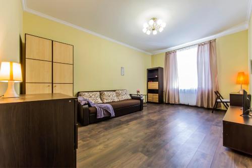 2-room apartment near Khreshchatyk and Golden Gate