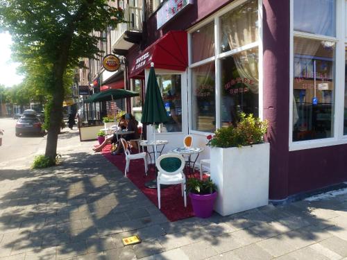 Hotel Isis - image 3