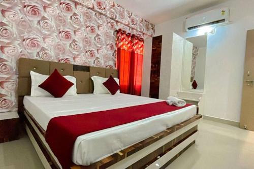 Carnival Stay - Premium homestay with wifi near ghat for families ONLY
