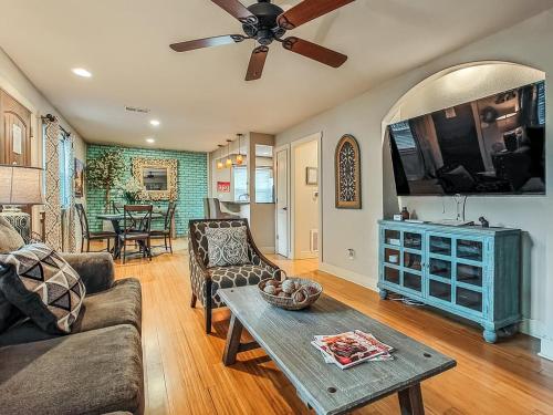 Quiet Plaza Two bedroom 2 Bathroom in Kansas City, USA