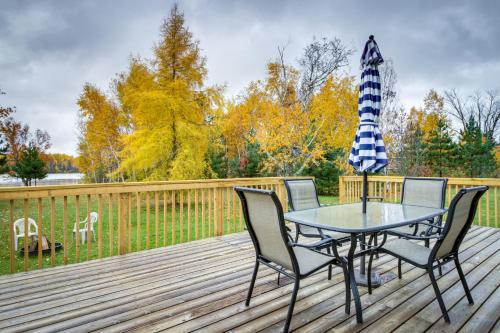 . Wright Retreat on Woodbury Lake Deck and Fire Pit!