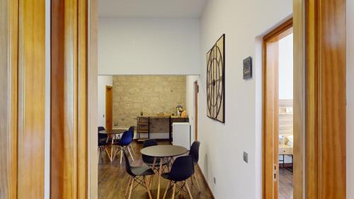 Triana Rooms EH - image 3