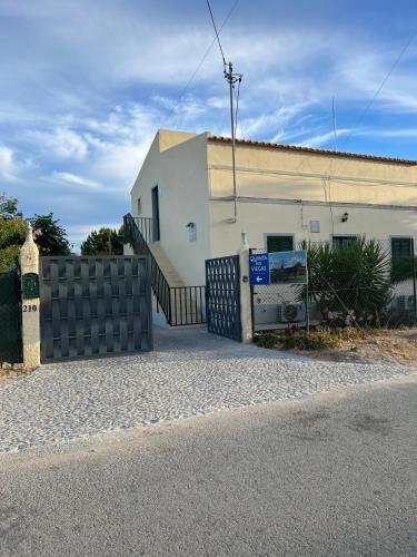 Exterior view, Quinta dos Viegas in Estoi