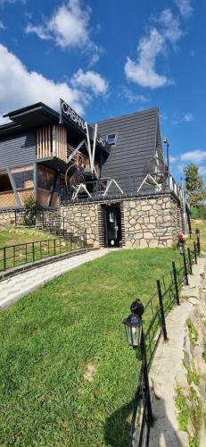 Viesnīcas āriene, Cabana Vlad Maramureș (Cabana Vlad Maramures) in Desesti