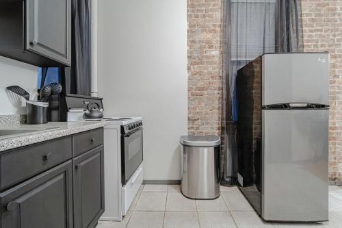 Apartment 253: Chelsea, New York (photo 6)