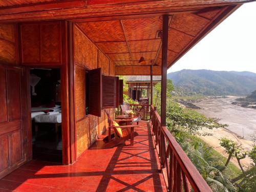 View, Mekong Riverside Lodge in Pakbeng