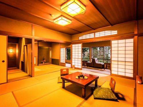 Superior Japanese Style Room