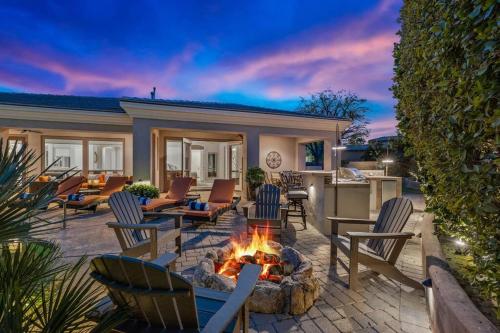 Living Easy on Gentle Breezy! Montage Villa in Indio, Vereinigte Staaten von Amerika
