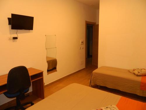 Bed & Breakfast Travellers - image 14