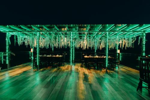 The Marc Vannelli Oslob in Oslob