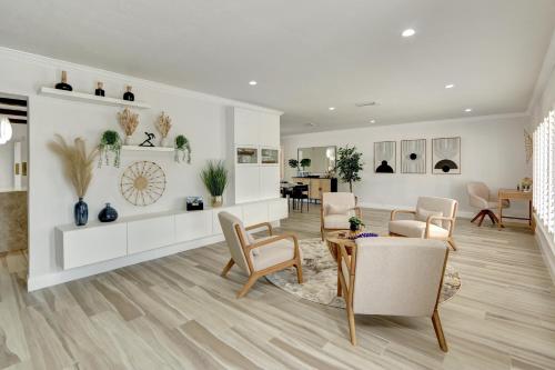 Riviera - Canal Views, Pool, & Work Friendly. - Lauderdale-by-the-Sea, FL