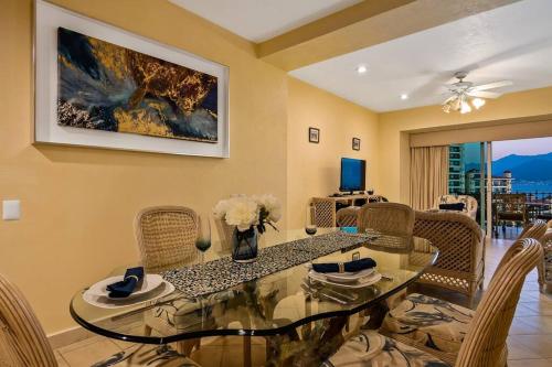 Beach Front-Ocean Views-Marina Luxury Condo-BVG in Puerto Vallarta, Mexico