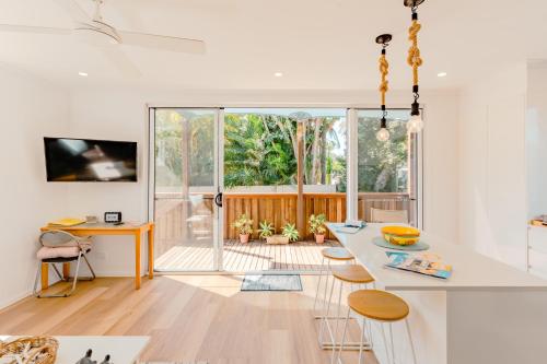 Peaceful guesthouse close to the Beach - Sunshine Coast