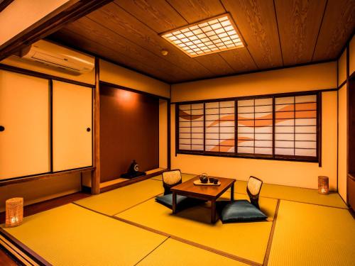 Japanese-Style Room