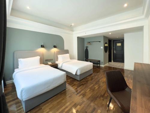 Seri Costa Hotel Room Type - Deluxe Twin Room
