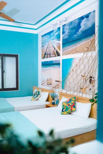 Deluxe Family Room image 7