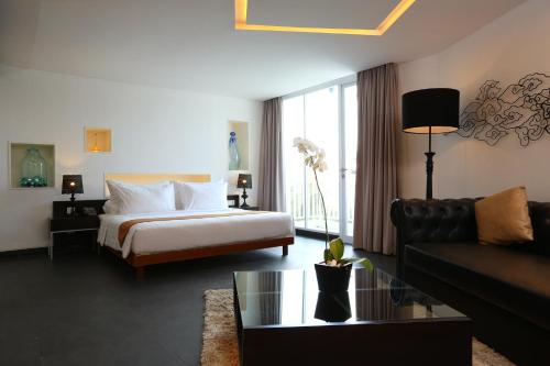 King Suite image 10