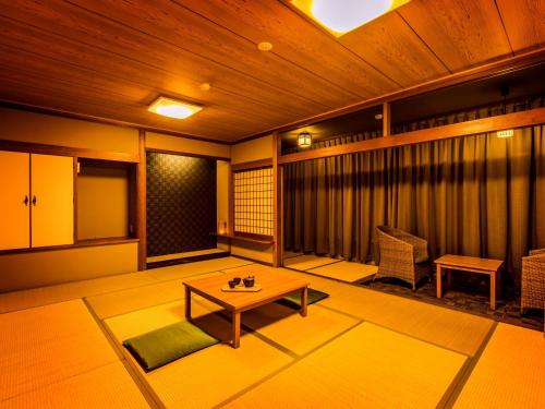 Standard Japanese-Style Room with Bathroom