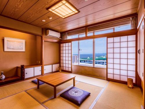 Economy Japanese Style Room with Bathroom with Bay View