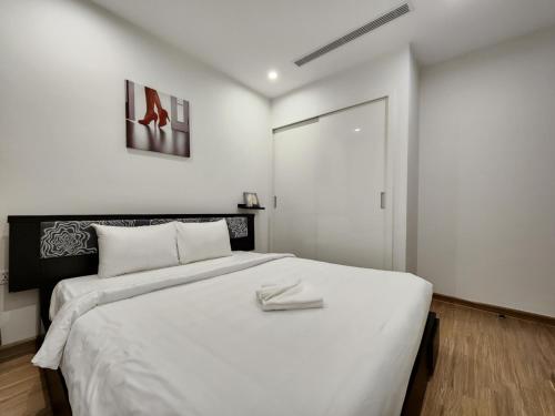 Two-Bedroom Apartment image 4