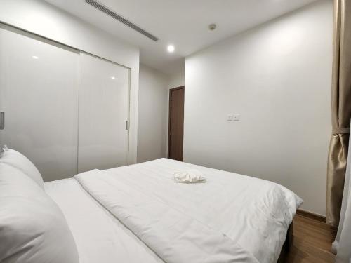 Two-Bedroom Apartment image 3