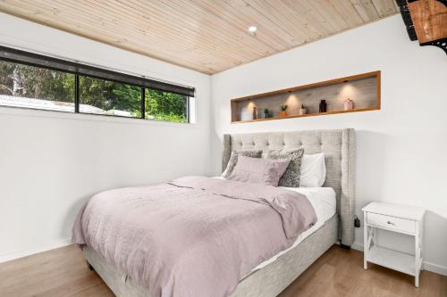 Island Breeze Beach House - image 5