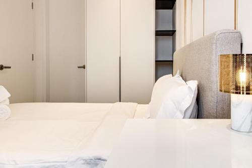 Axon Residence at Pavilion KLCC KL Tower view by KIMIRO Axon Residence at Pavilion KLCC KL Tower view by KIMIRO