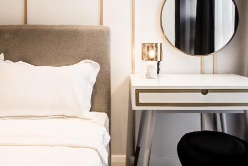 Axon Residence at Pavilion KLCC KL Tower view by KIMIRO Axon Residence at Pavilion KLCC KL Tower view by KIMIRO