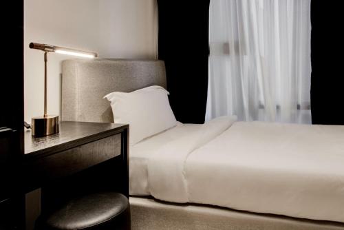 Axon Residence at Pavilion KLCC KL Tower view by KIMIRO Axon Residence at Pavilion KLCC KL Tower view by KIMIRO