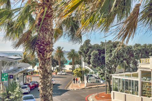 Studio in Camps Bay - 40m from beach - image 10