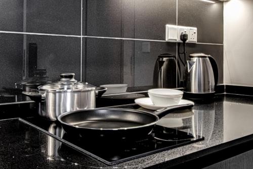 Axon Residence at Pavilion KLCC KL Tower view by KIMIRO Axon Residence at Pavilion KLCC KL Tower view by KIMIRO